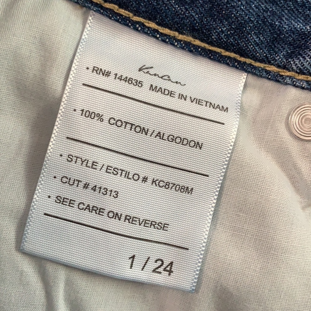 NWT Kancan jeans. Size 24, distressed straight leg fit. Never worn. - Picture 8 of 8